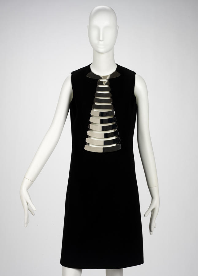 Robe Pierre Cardin de 1967, mode futuriste et lignes géométriques
