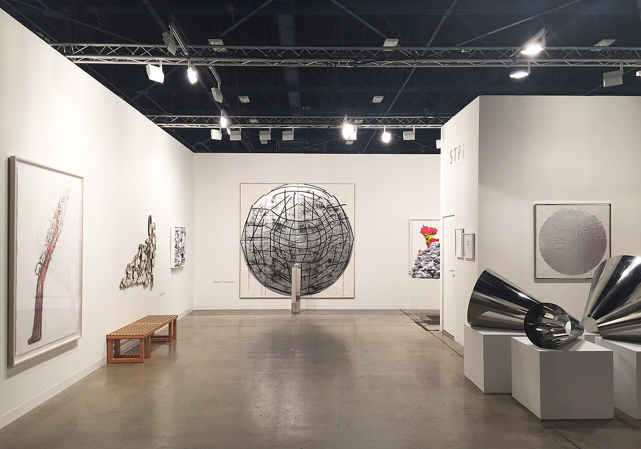Vue d’une foire d’art contemporain