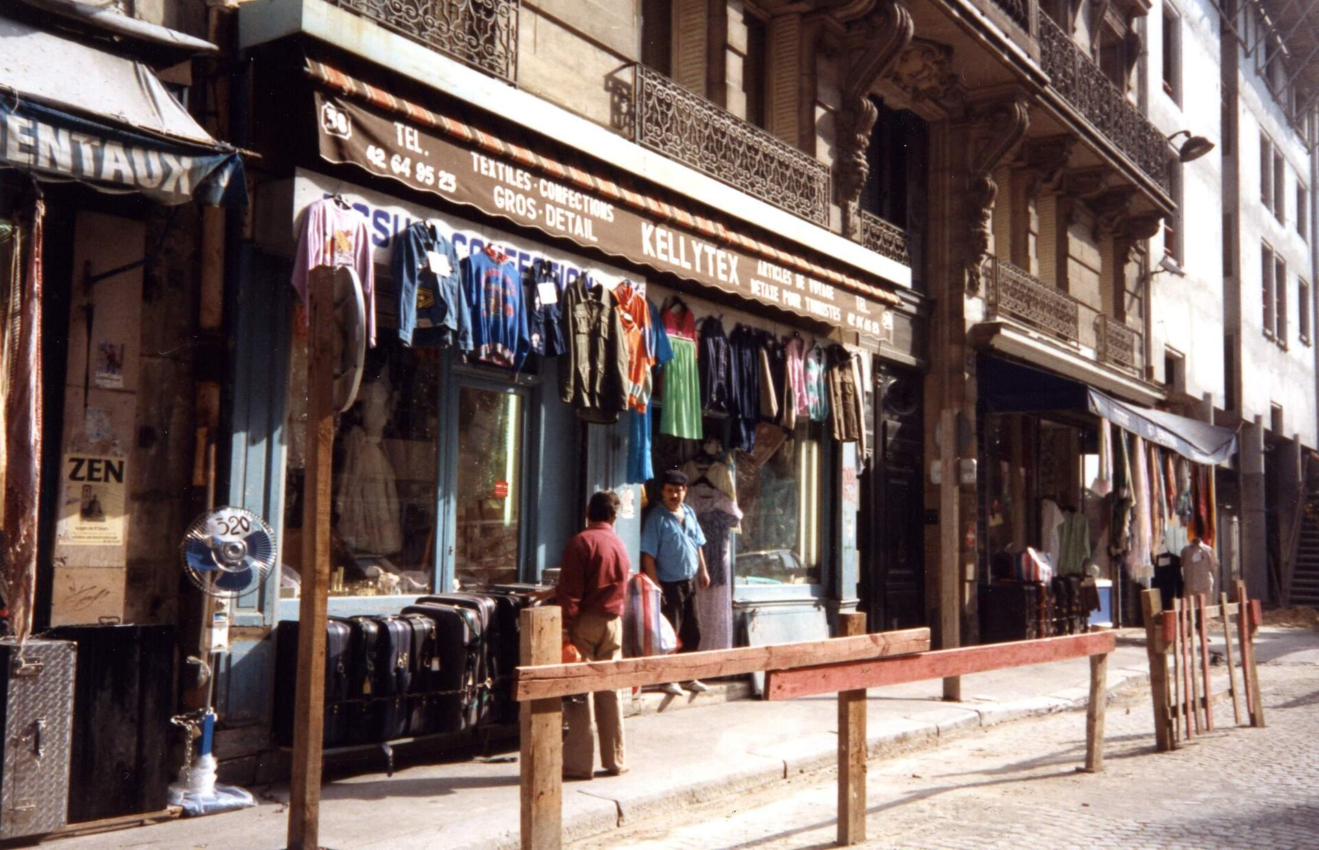 Institut des Cultures d'Islam (ICI) — vue Wikimedia Commons
