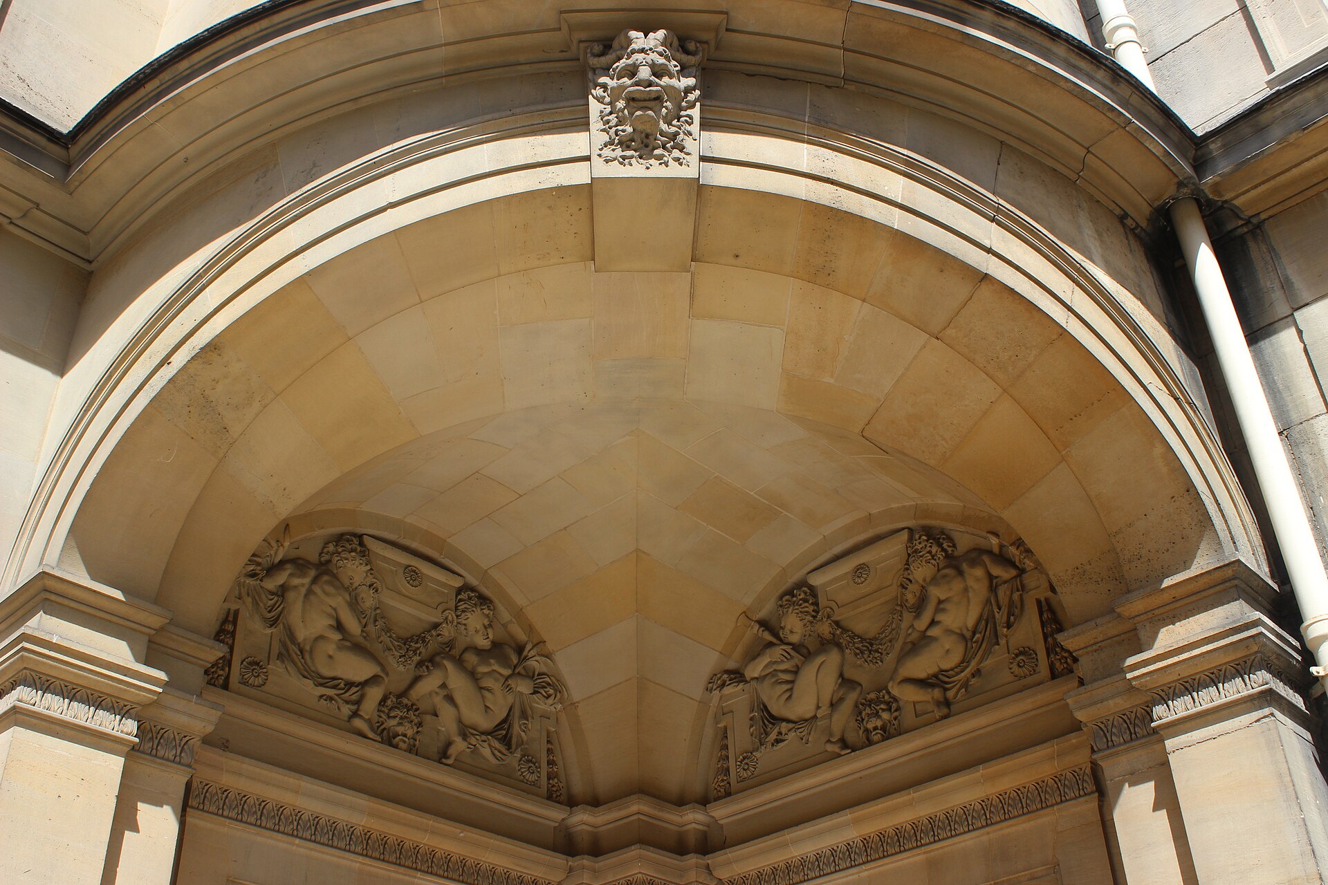 Musée Carnavalet — vue depuis Wikimedia Commons