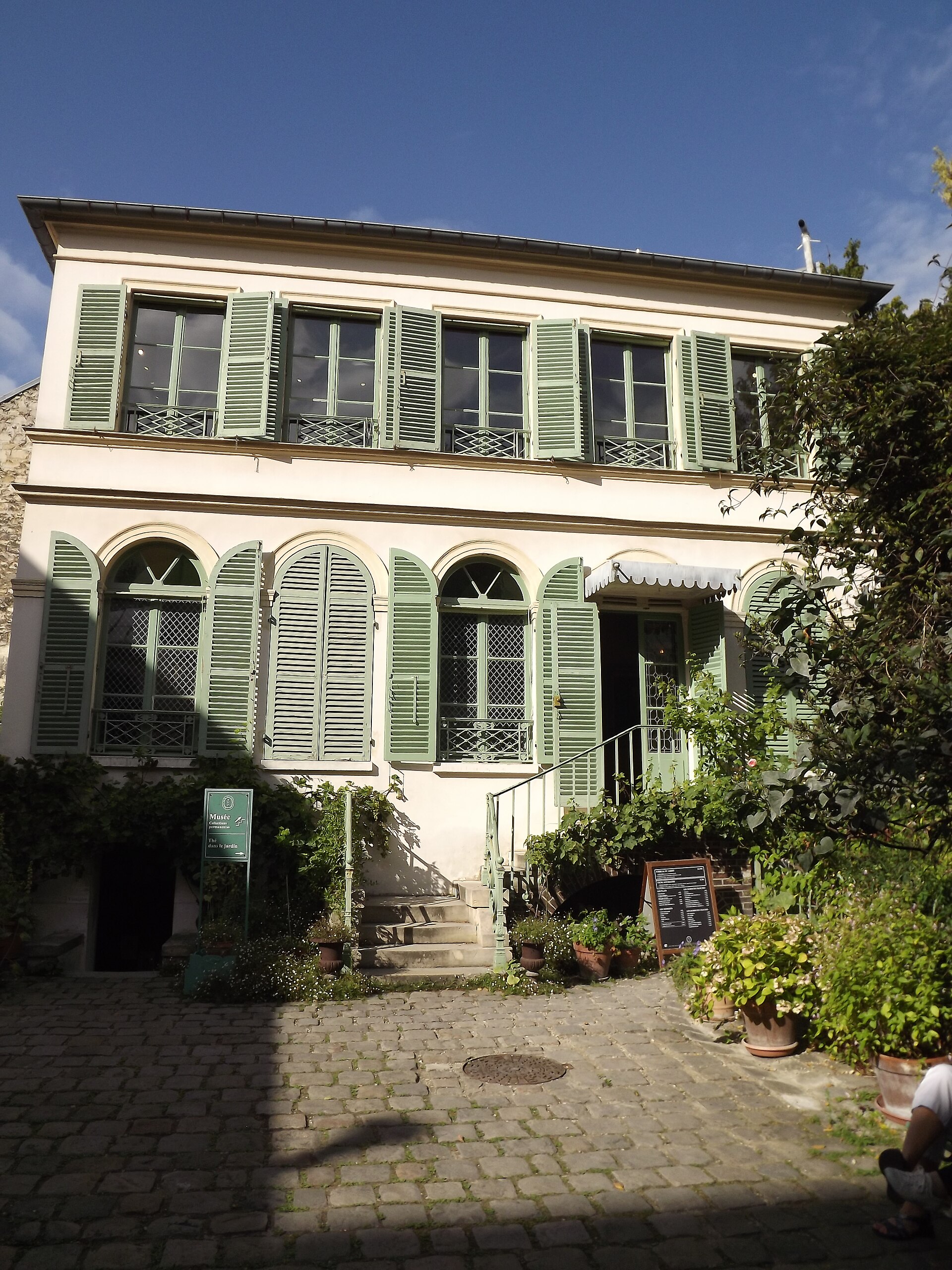 Musée de la Vie romantique, Hôtel Scheffer-Renan — vue depuis Wikimedia Commons